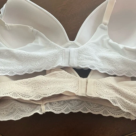 Warner's Lace-Trim Wireless Bra - White & Nude NWT - Picture 4 of 5